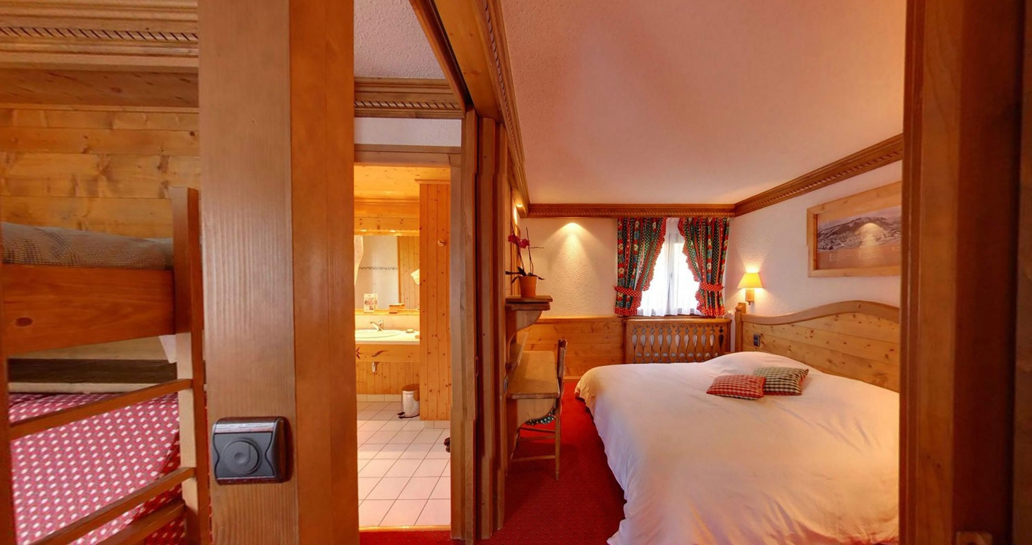 Hotel & Spa Le Dahu Charm Family Room
